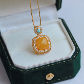 Colier cu pandantiv cub din ceară de albine, argint S925, cu zirconiu încrustat