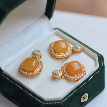 Colier cu pandantiv cub din ceară de albine, argint S925, cu zirconiu încrustat