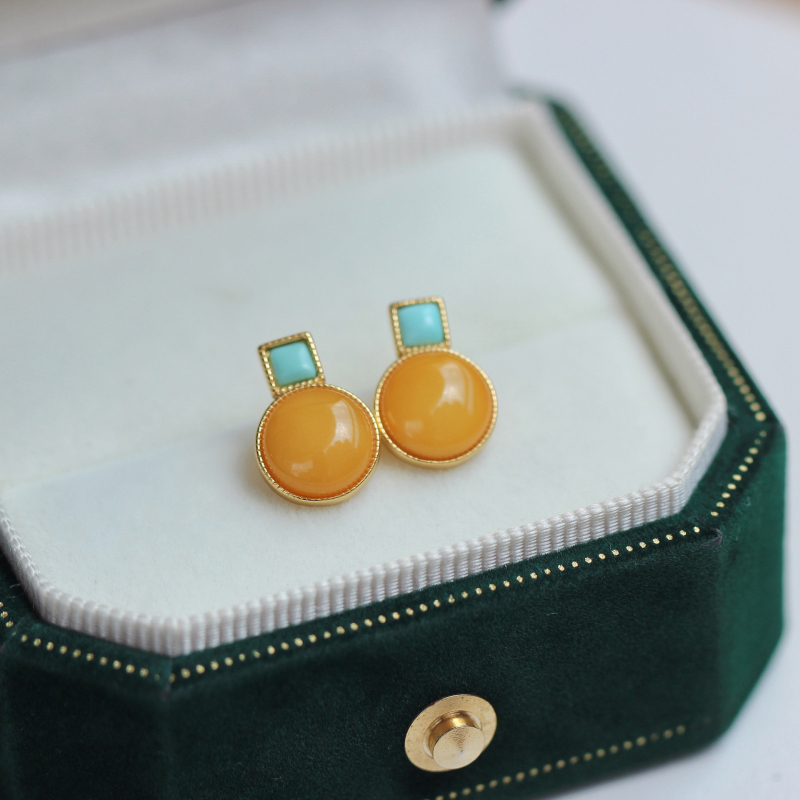 Colier cu pandantiv cub din ceară de albine, argint S925, cu zirconiu încrustat