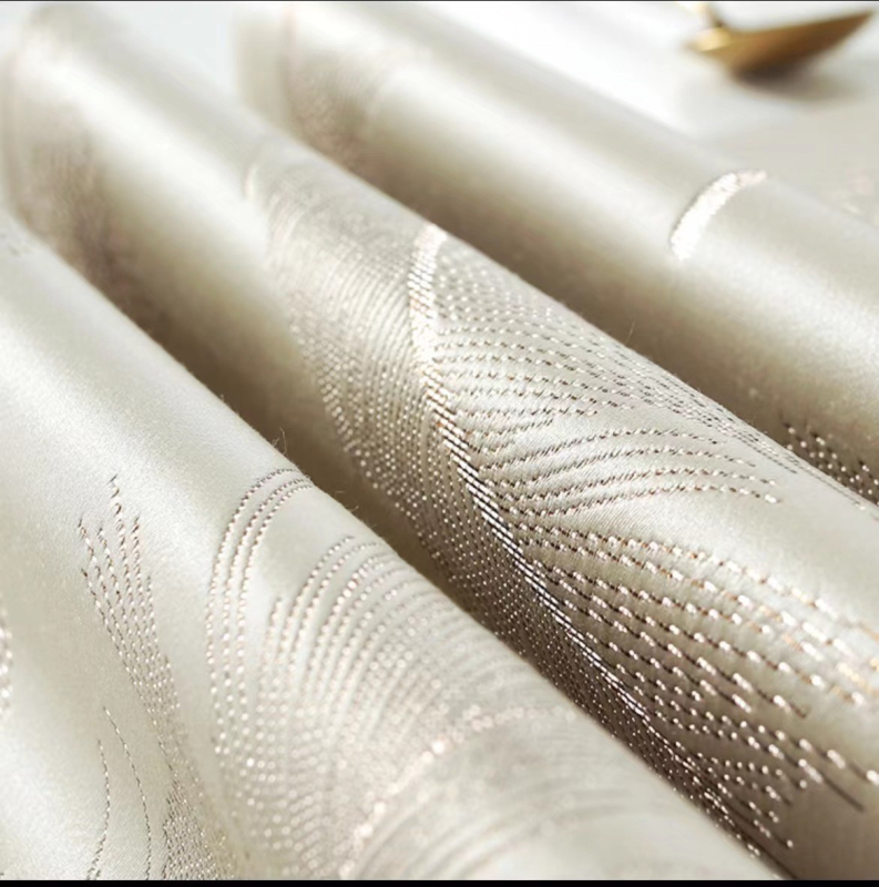 Saténový behúčik na stôl s vyšitým vzorom, 90% polyester + 10% polyester, geometrický vzor, vhodný do obývačky alebo spálne