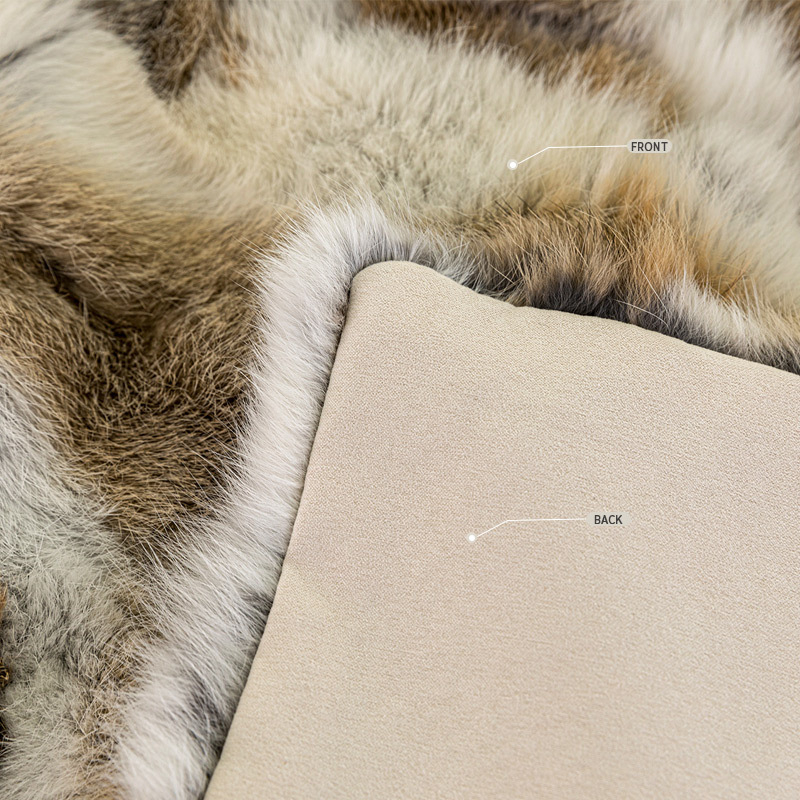 Pătură din blană de iepure, galben-maroniu, stil hotel, serie modele animale (Material: blană de iepure; Stil: serie modele animale; Model: alt; Poziționare stil: hotel)