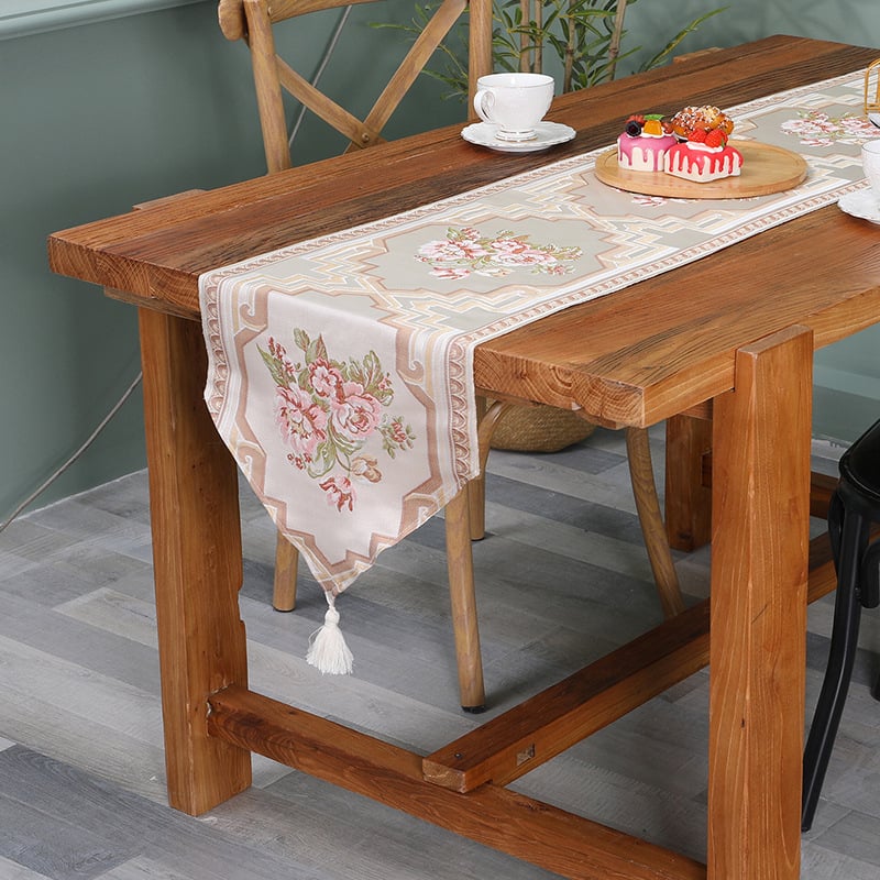 Флаг за маса – 80% полиестер, 20% памук; модерен минималистичен стил; възможна персонализация