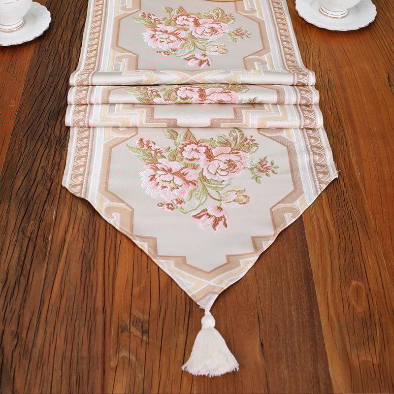 Флаг за маса – 80% полиестер, 20% памук; модерен минималистичен стил; възможна персонализация