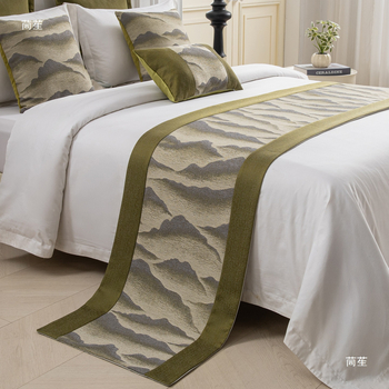 Dekorativni šal za krevet za hotele i smještajne objekte sa prugastim uzorkom (Materijal: Drugo; Uzorak: Prugasti; Stil: Drugo; Hotelski stil)