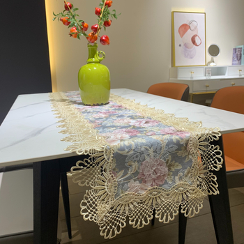 Дантелена покривка за маса, 100% полиестер, празничен модел, възможност за персонализация, подходяща за дневна, спалня, кабинет и заведения