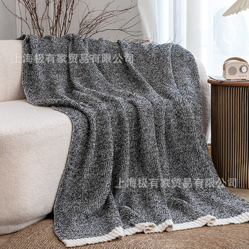 Одеяло в скандинавски стил с полувелурено флисово покритие, 1.03 кг, за дневна и диван, персонализирано