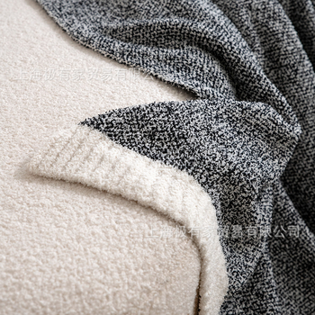 Одеяло в скандинавски стил с полувелурено флисово покритие, 1.03 кг, за дневна и диван, персонализирано