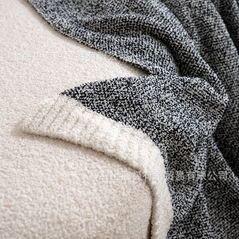 Одеяло в скандинавски стил с полувелурено флисово покритие, 1.03 кг, за дневна и диван, персонализирано