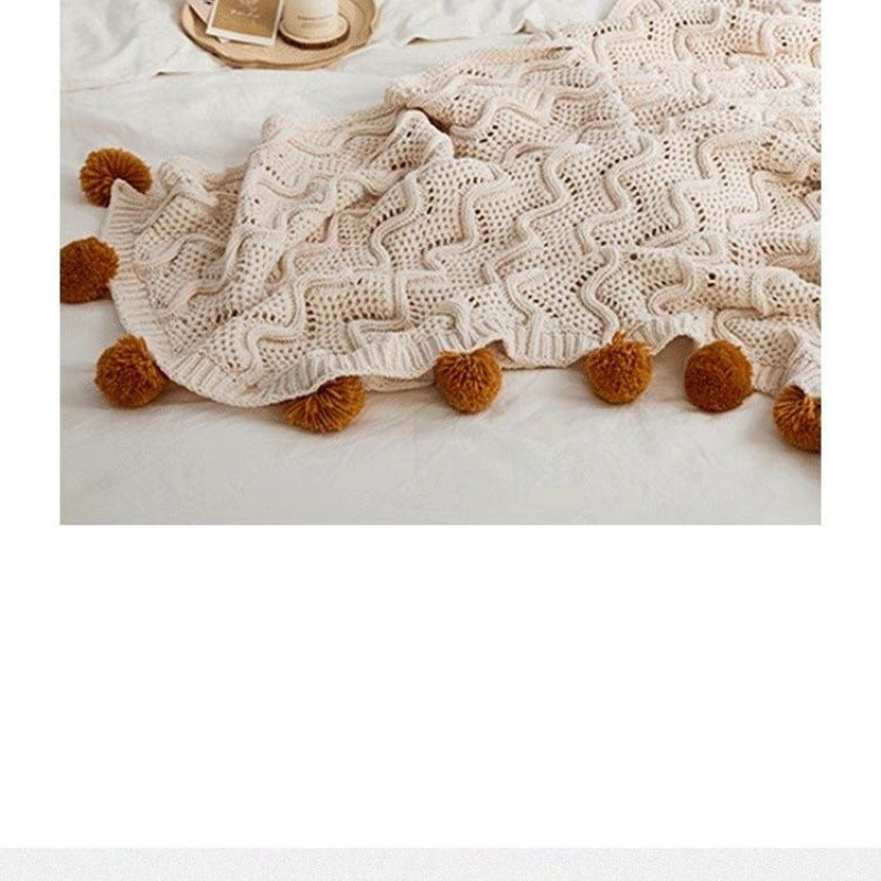 Плетено одеяло с райета, за пролет и есен; свиване 2–5%; стил: флорален; материя: друга