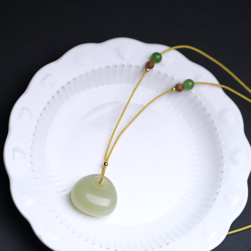 Ogrlica: Prirodni Hetian jade, mali privjesak u obliku školskog ruksaka, unisex, prirodni stil, Dream Zheng Crystal marka