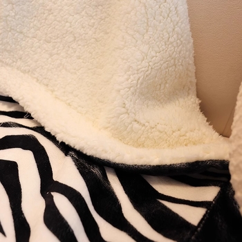 Jorgan za kauč, debeli toplinski sloj za klima uređaj, pogodan za uredske dremke i kraj kreveta; težina 1080 g