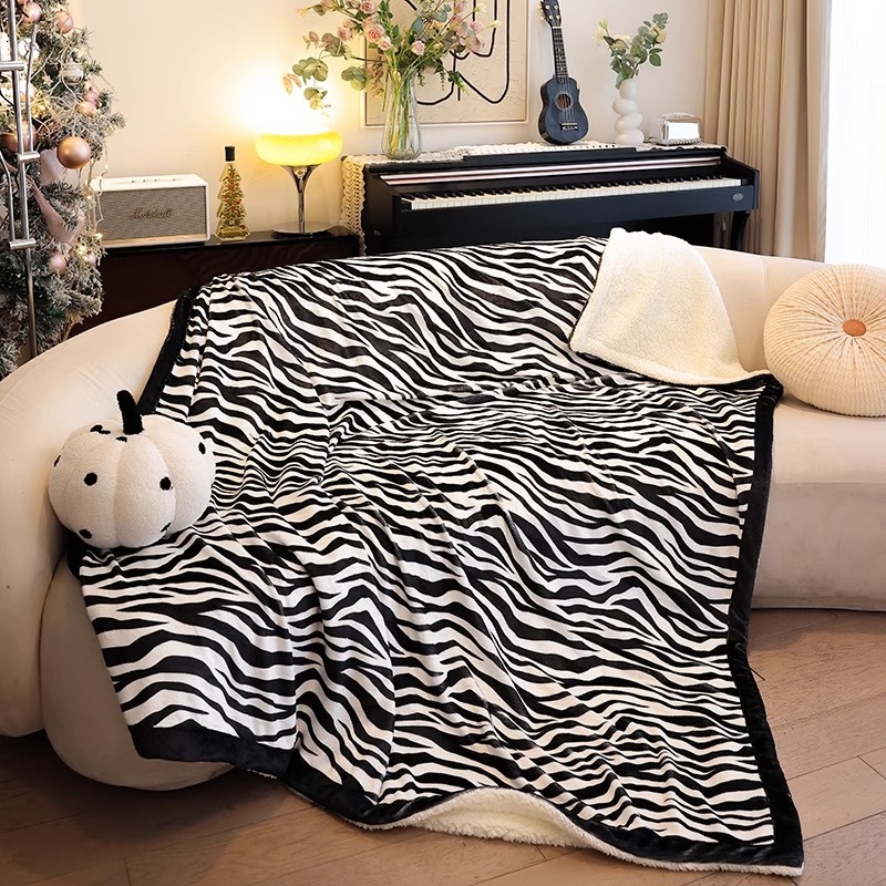 Jorgan za kauč, debeli toplinski sloj za klima uređaj, pogodan za uredske dremke i kraj kreveta; težina 1080 g