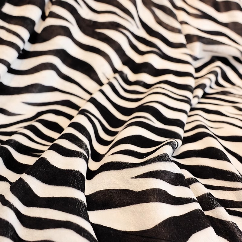 Jorgan za kauč, debeli toplinski sloj za klima uređaj, pogodan za uredske dremke i kraj kreveta; težina 1080 g