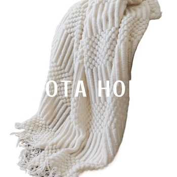 Nordic stílusú gyapjú-kasmír pléd, egyszínű, 300 g alatt (Anyag: gyapjú/kasmír; Tömeg: 300 g alatt; Mintázat: egyszínű; Stílus: Nordic)