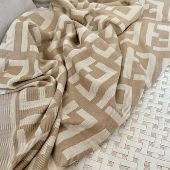 Пътническо одеяло антибръчкано, дебело коралово флис, геометричен модел, полиестер, персонализируемо