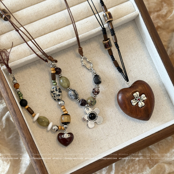 Colier cu pandantiv inimă în formă de cruce, lanț din lemn lucrat manual, pandantiv din aliaj, stil etnic boem