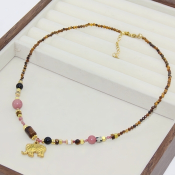 Colier cu pandantiv elefant și mărgele din piatră naturală ochi de tigru, lanț din oțel titan, placare electrolitică