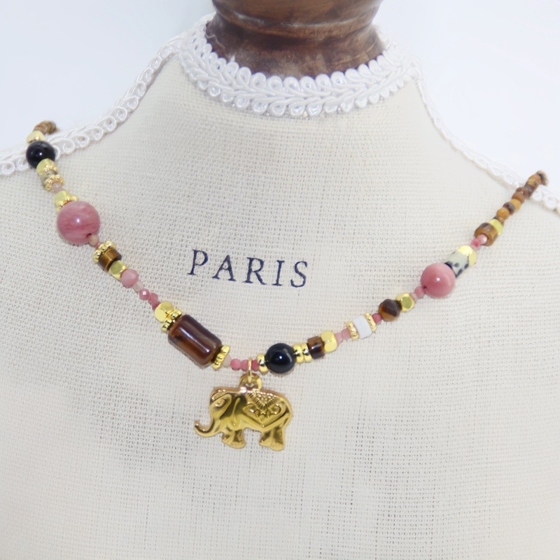 Colier cu pandantiv elefant și mărgele din piatră naturală ochi de tigru, lanț din oțel titan, placare electrolitică