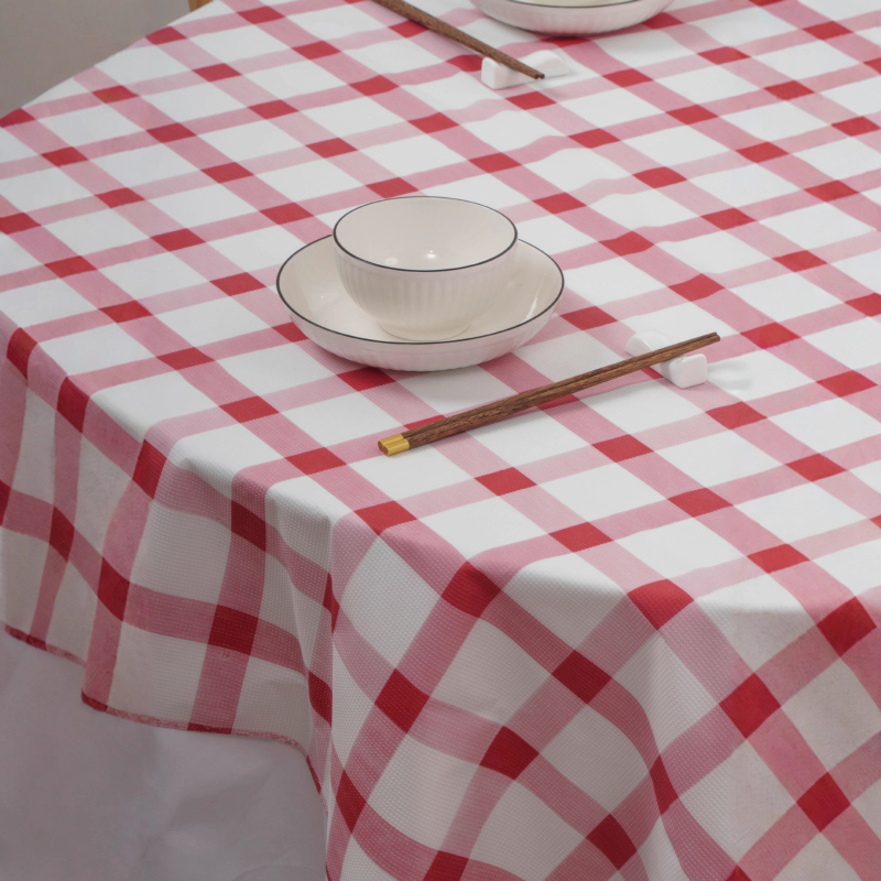 Μίας χρήσης πλαστικό τραπεζομάντηλο σε ορθογώνιο σχήμα, παχύ, αδιάβροχο και ανθεκτικό στο λάδι, καρό σχέδιο, προσαρμόσιμο για ξενοδοχεία και εστιατόρια