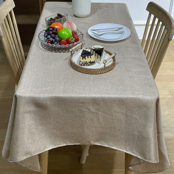 Stolnjak - poliester, pravokutan, protuklizni, otporan na habanje, moderni minimalistički stil