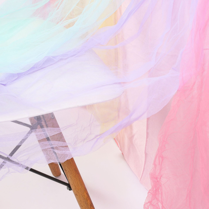 Vjenčana stolna suknja – mrežasta, pravokutnog oblika, prugast uzorak