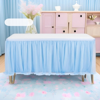 Stolna suknja od najlonske mreže, plisirana, pravokutnog oblika, moderni minimalistički hotelski stil