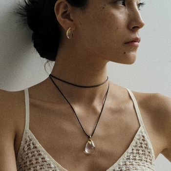 Set nakita: ogrlica s kristalom i kapljastim naušnicama, zlatno-pozlaćeni bakreni elementi, voskovana užadna ogrlica, casual stil