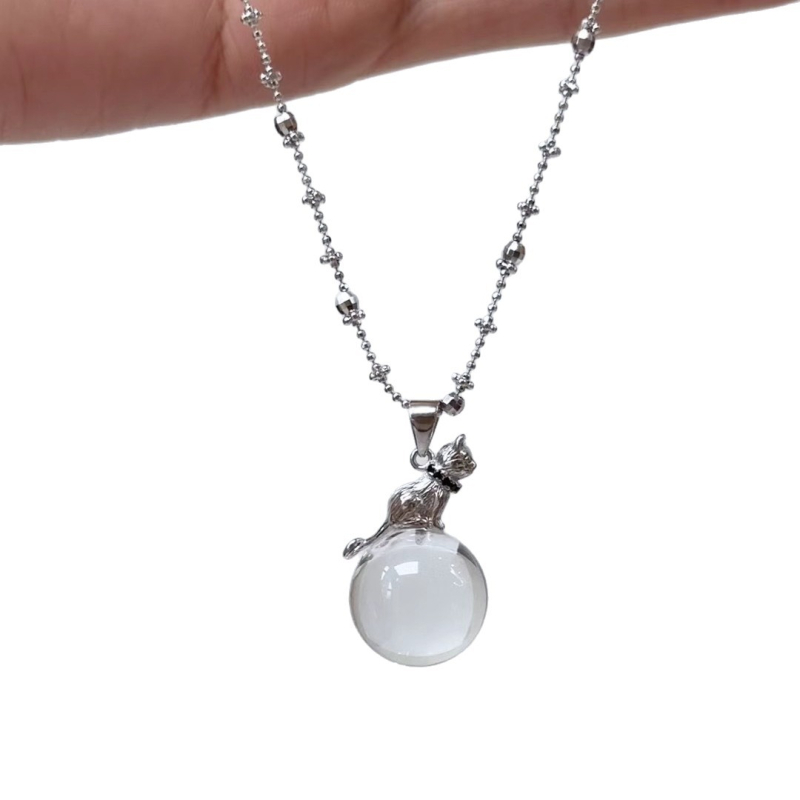 Kaklarota ar kaķēna piekariņu no 925 sudraba, ar kristālu un burbuļu pērlītēm, elegantā stilā