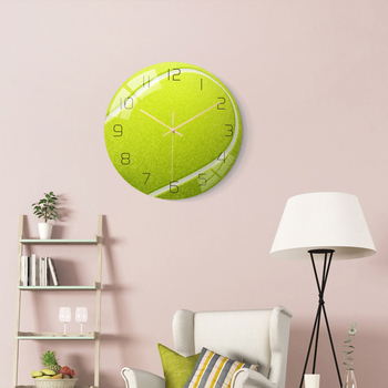 CC121 Zidni sat – tenis lopta, akril, tih rad mehanizam, baterijsko napajanje, analogn prikaz, pogodan za dnevni boravak i spavaću sobu