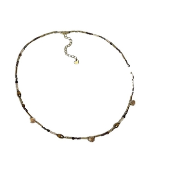 Bakreno slojevito ogrlica s geometrijskim dizajnom, retro stil