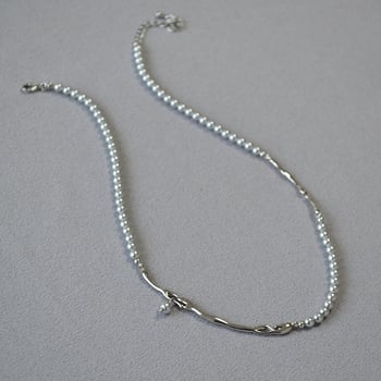 Ogrlica od bakra s elektroplatom, perljnim lancem i privjeskom od umjetnog kristala, francuski retro dizajn, težina 20 g, za žene