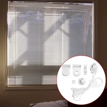 25 mm glava za upravljanje roletama s fiksnim kukom – materijal POM; kompatibilna sa svim vrstama roleta; uključuje komplet od 3-metarske lančane verige i gumene čepove s vijcima