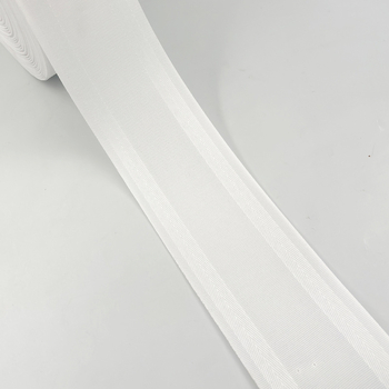 Hongxiang polüestrist kardinatalindi koos õmmeldud lintidega