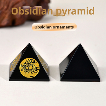 Piramīdas obsidiāna dekors ar četrām dievišķām zvēru motīvām; Materiāls: obsidiāns; Izcelsme: Lianyungang Donghai County; Dizains: piramīda