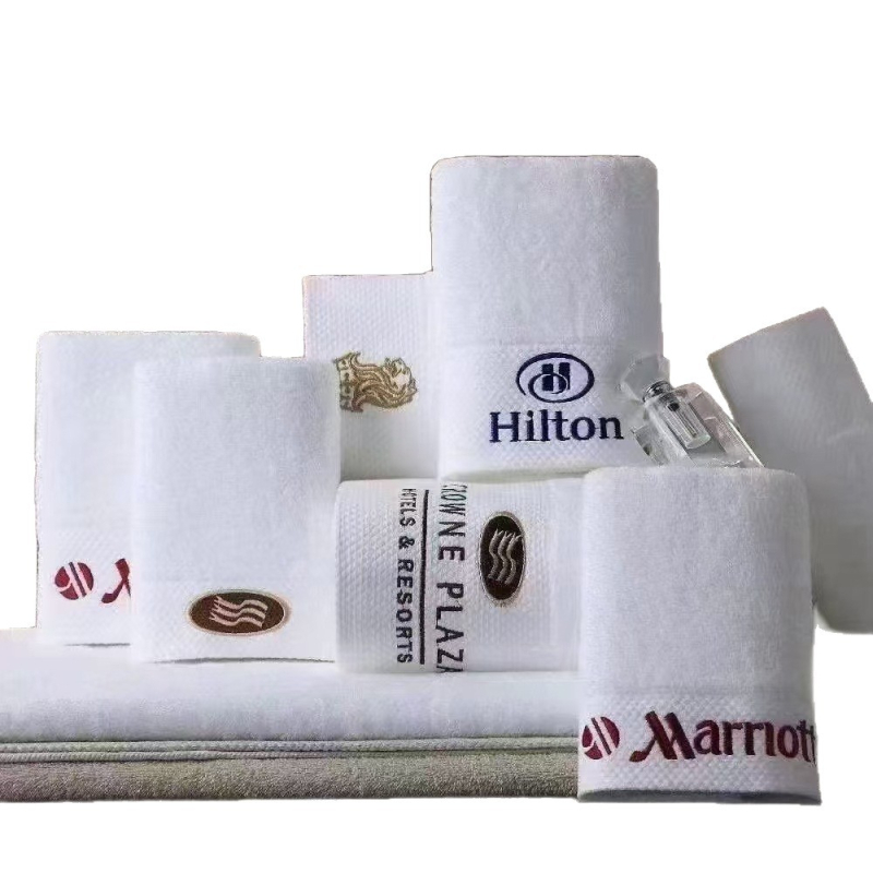 Hotelski ručnici od 100% pamuka, 150 g, 16s pređa, višestruko pletivo (ply), vezenje i šivanje, jednostavna tkanina, apsorpcija 11–15 s