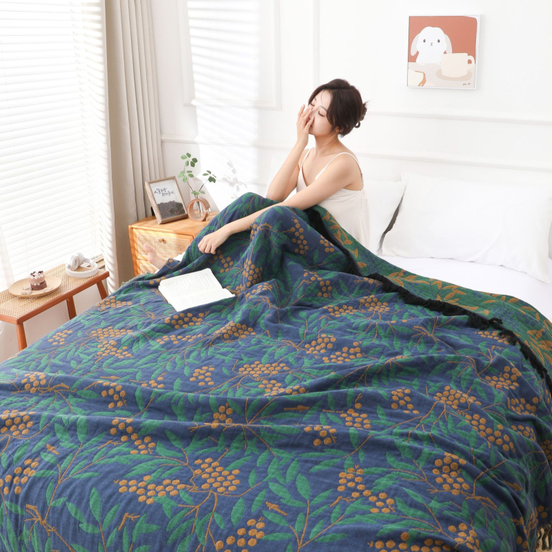 Памучно марля хавлиено одеяло — многослойно, флорален принт, 1500–1999 g, подходящо за всички сезони, модерен минималистичен стил