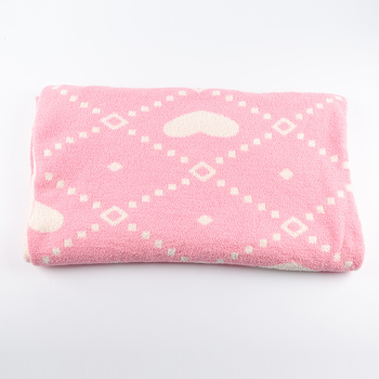 Pokrivač kauča sa srcolnim uzorkom, minimalistički stil, sve sezone, poliester deka tip ručnik, 800–1000 g