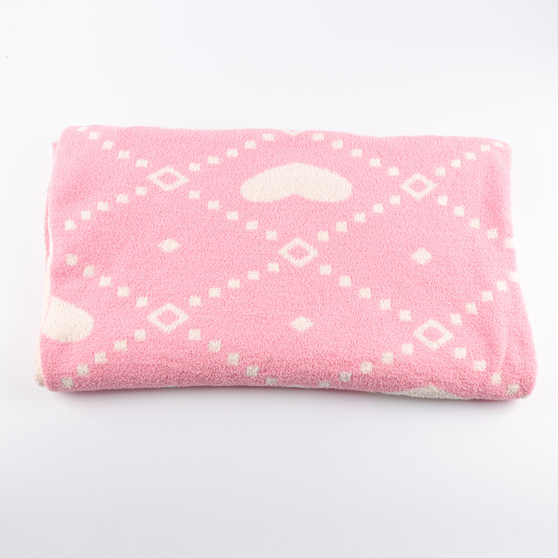 Pokrivač kauča sa srcolnim uzorkom, minimalistički stil, sve sezone, poliester deka tip ručnik, 800–1000 g