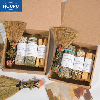 Декоративна магическа метла от естествен полускъпоценен кристал; произход: Ляньюнганг, окръг Дънхай; външен вид: суров камък