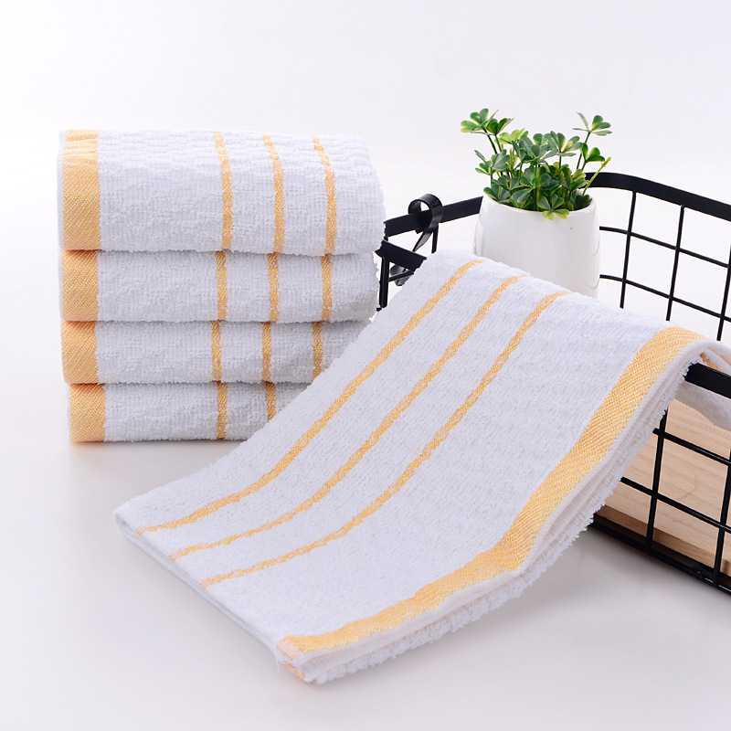 Bijeli pamučni ručnik s jacquard uzorkom ananasa, sjajan saten efekt, zlatna i siva rubna obruba, za kupanje, hotele i smještaj, s izvezenim logotipom