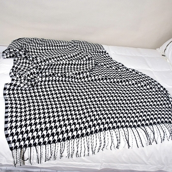 Kötött takaró, Houndstooth geometriai minta, akril szálból, 500–799 g, testreszabható, modern minimalista stílus