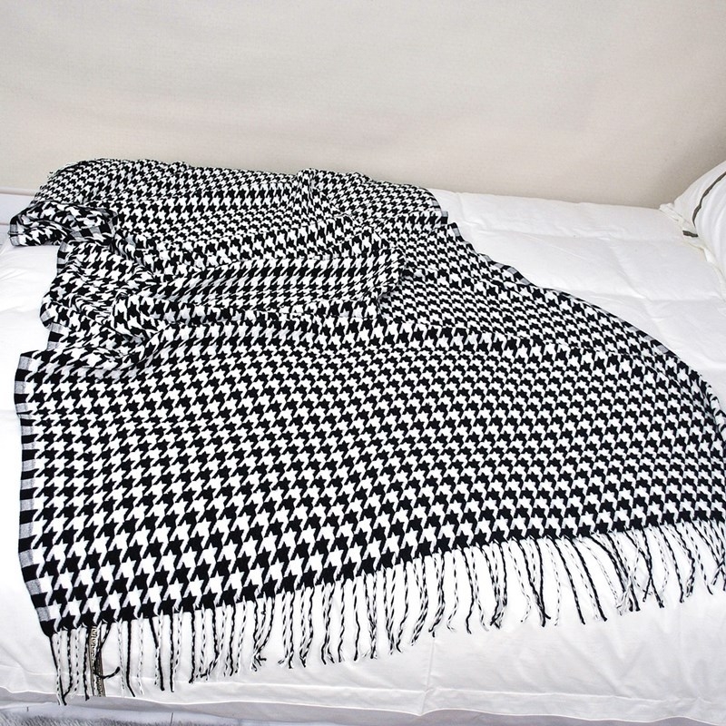 Kötött takaró, Houndstooth geometriai minta, akril szálból, 500–799 g, testreszabható, modern minimalista stílus