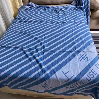 Deka s geometrijskim uzorkom, poliestersko vlakno, 500–799 g, za sve sezone, moderni minimalistički stil