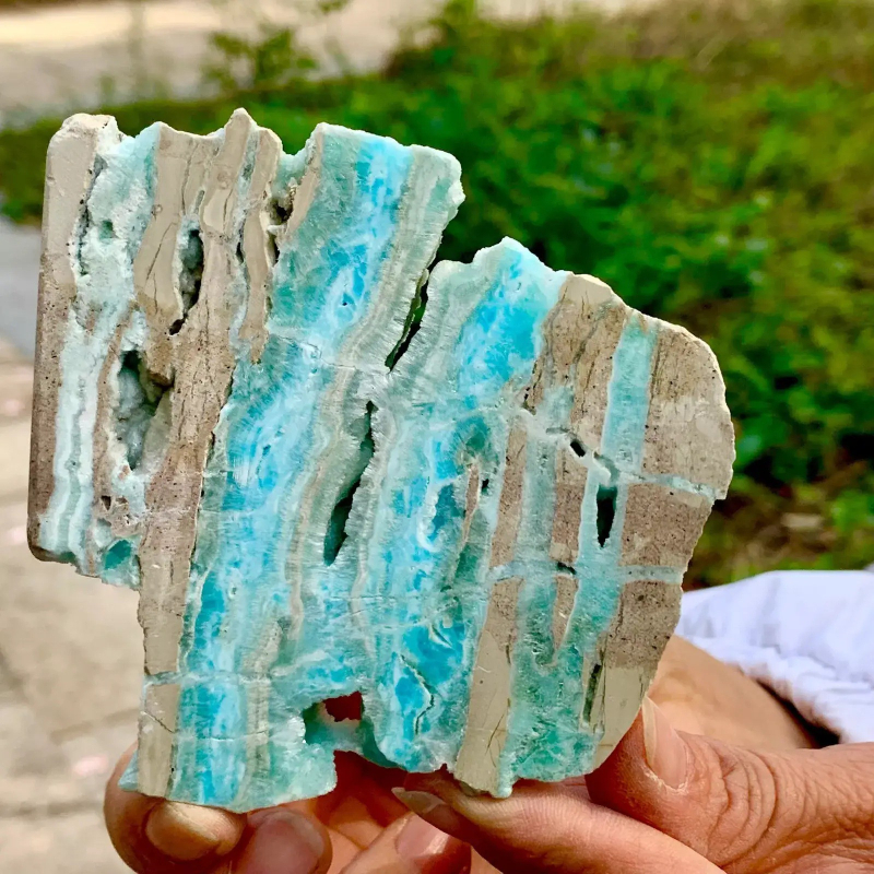 Zeleni prirodni kristalni rez za stolnu dekoraciju, nerafinirani mineralni uzorak