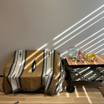 PEEL FOREST etnikus mintájú kültéri kemping pléd, poliészter, rajzfilmszerű stílus, ideális kempingezéshez és piknikezéshez