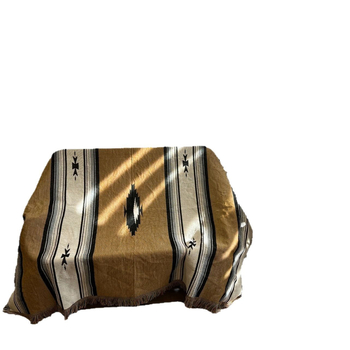 PEEL FOREST etnikus mintájú kültéri kemping pléd, poliészter, rajzfilmszerű stílus, ideális kempingezéshez és piknikezéshez