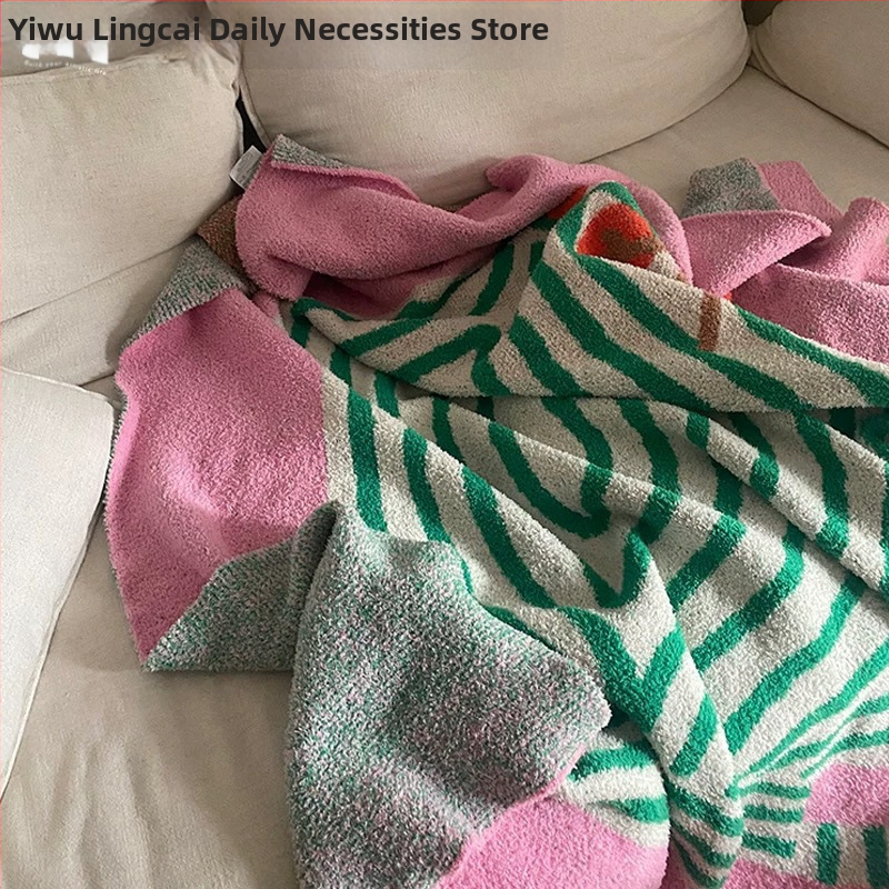 Polovvelúrová deka na pohovku – Pruhový vzor, Kvetinový dizajn, Polyester, Letná sezóna