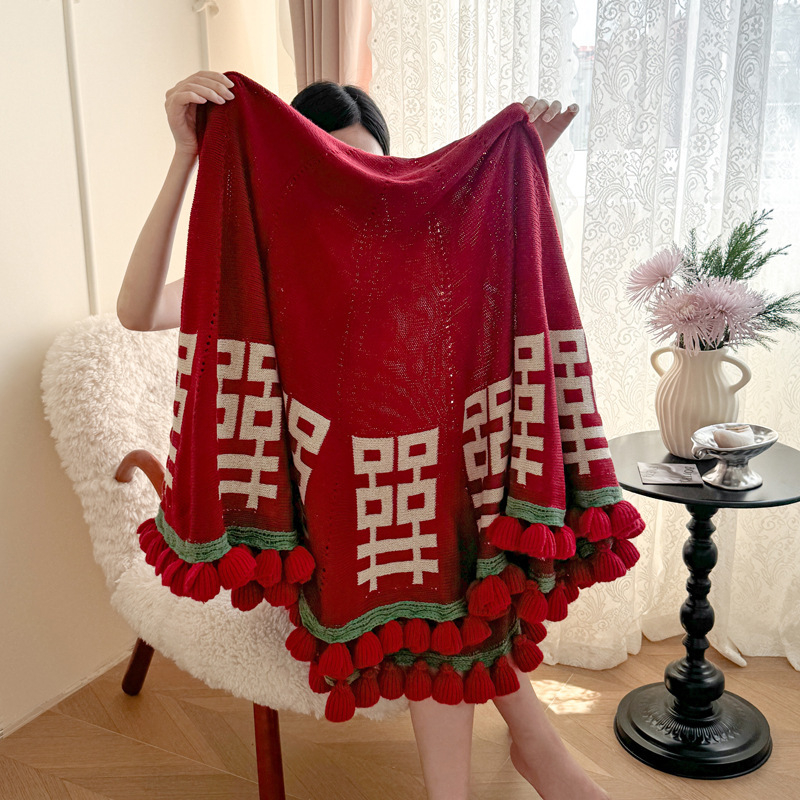 Kötött takaró kettős boldogság rózsa csokor motívummal esküvőre és eljegyzésre; sál-stílusú takaró; modern minimalista dizájn