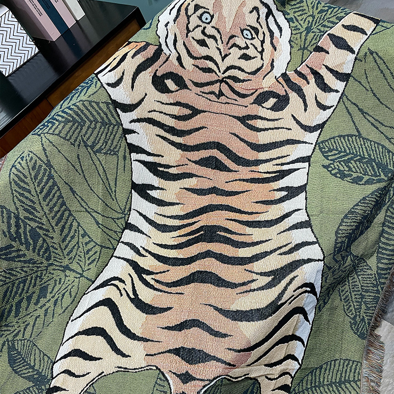 Pamutból készült kötött kanapépléd, 1000–1499 g, rajzfilmszerű motívummal, tavasz–ősz időszakra