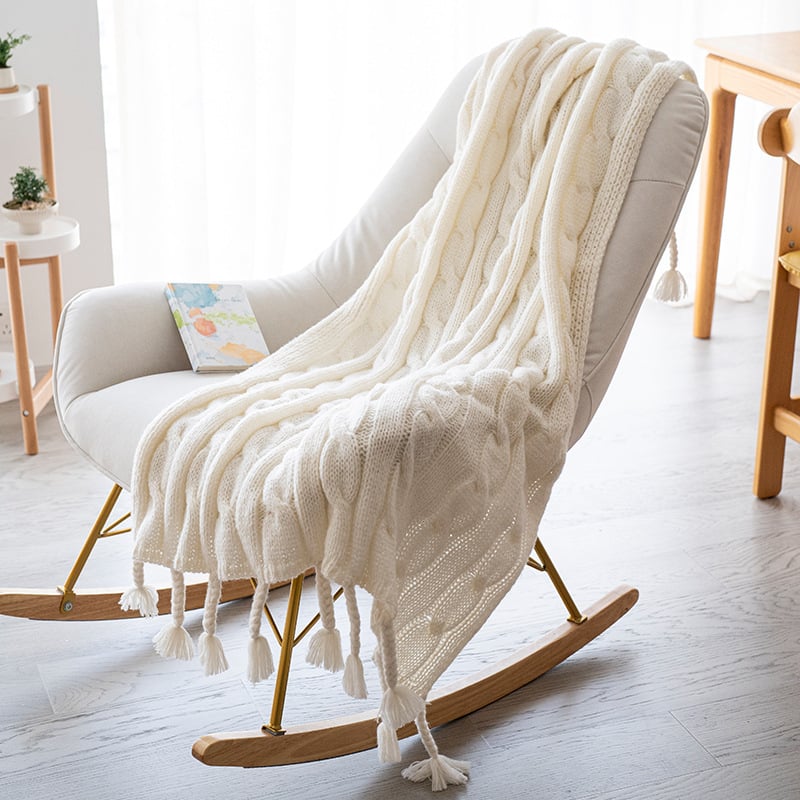 Bojtokkal ellátott kötött pléd, 3D jacquard mintával, poliészter, 800–999 g, minden szezonban használható, modern minimalista stílus